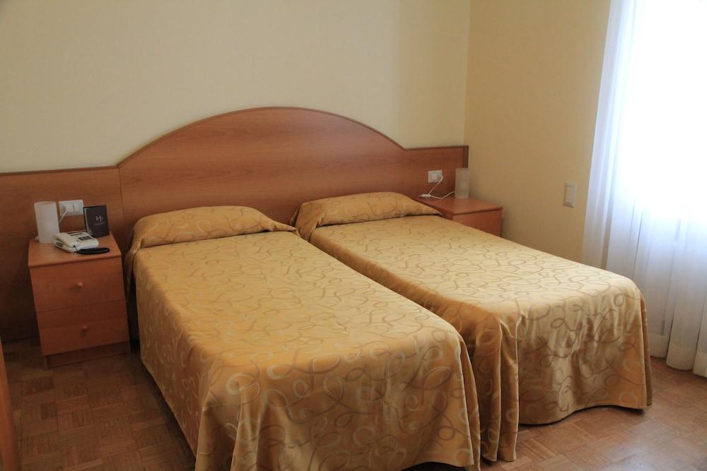 Hotel Palladio Milan Bagian luar foto